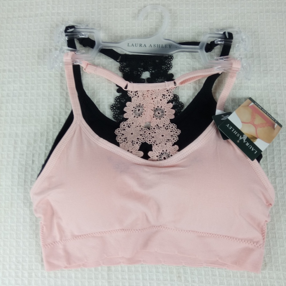 Laura Ashley bra 2Pac